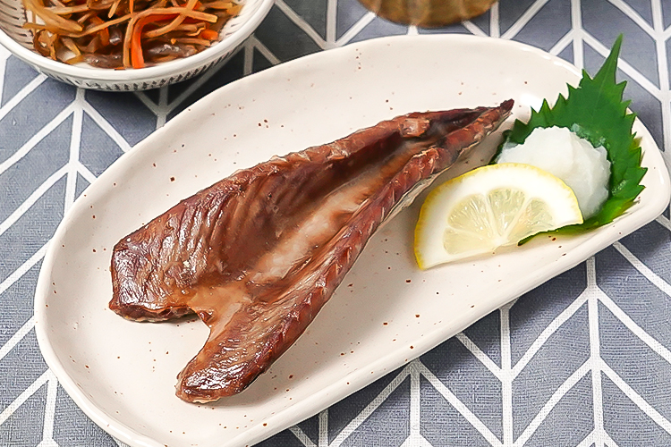 枕崎産かつお腹皮